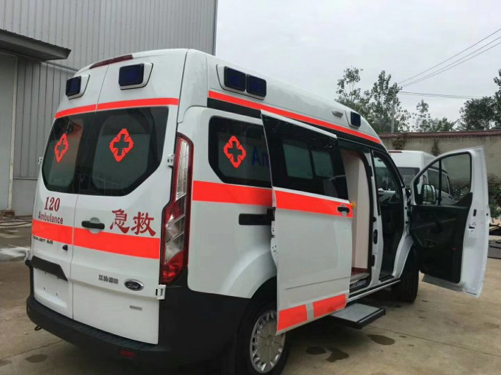 北京租赁私人救护车联系电话